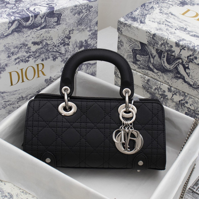 Dior Womens BagsShoulder Bags Lady Dior Totes Whatapp