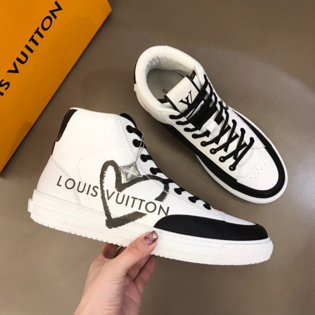 Louis Vuitton Men Shoes Fashion Sneakers Luxury Brand Mens Charlie Sneaker Casual Shoes with Original Box Whatapp