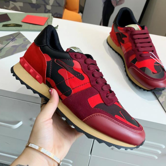 Valentino Men Shoes Fashion Design Luxury Brand ROCKSTUD CALFSKIN SNEAKER with Original Box Whatapp