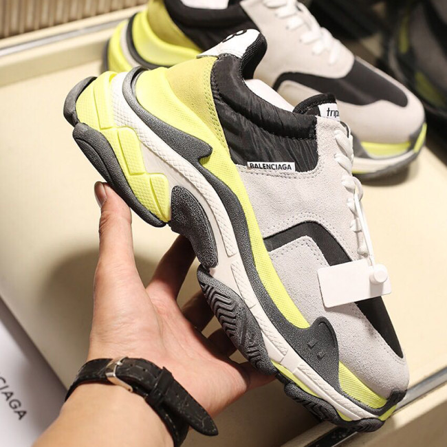 Balenciaga Mens Shoes Breathable Design Sneakers Luxury Brand Triple S Sneaker Whatapp