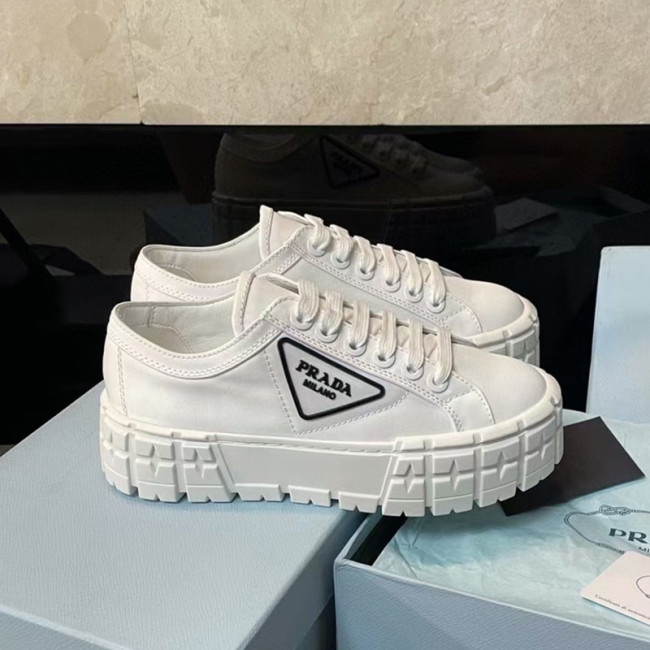 Prada Womens Shoes Sneakers Lace-Up Luxury Brand Fashion Sneakers for Women with Original Box Whatapp