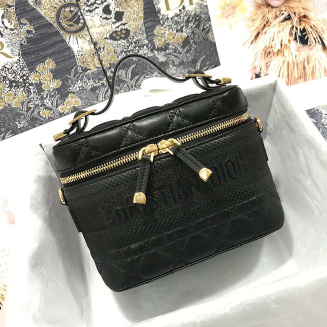 Dior Womens Bags Luxury Brand Fashion Small Diortravel Vanity Case Black Cannage Lambskin S5488UNTR_M900 with Original Box Whatapp