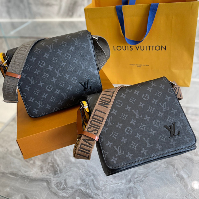 Louis Vuitton Mens Bags Messenger Bag Luxury Brand DISTRICT PM Shoulder Bags for Men with Original Box M46255 Whatapp