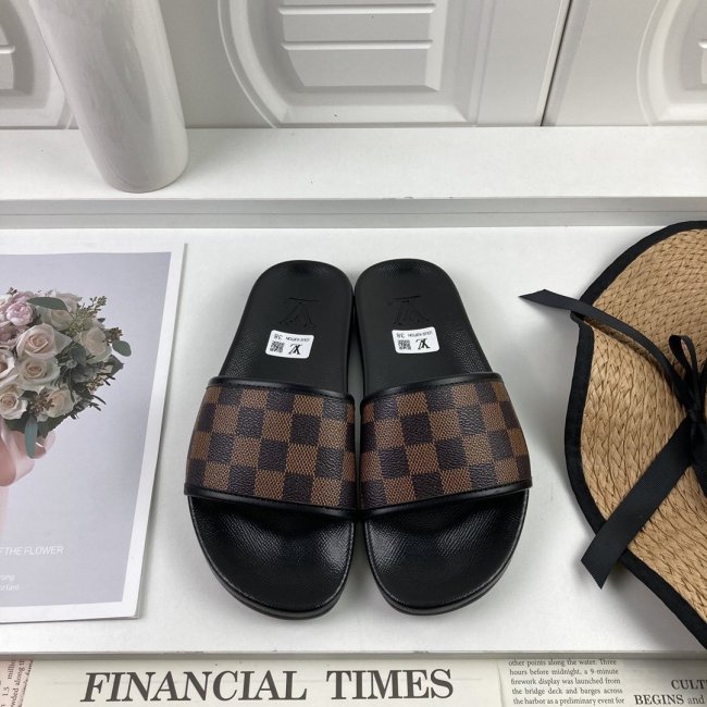 Louis Vuitton Men Shoes Slippers Sandals Flip Flop Luxury Brand WATERFRONT MULE with Original Box Whatapp