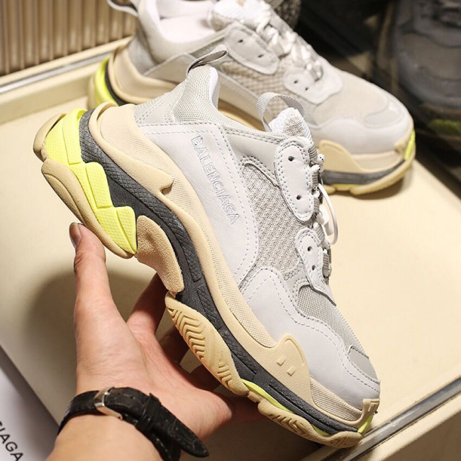 Balenciaga Mens Shoes Breathable Design Sneakers Luxury Brand Triple S Sneaker Whatapp