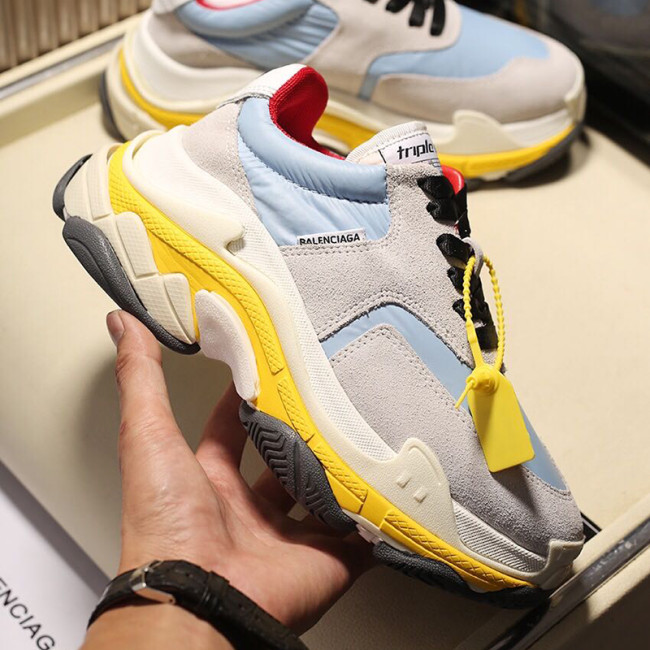 Balenciaga Mens Shoes Breathable Design Sneakers Luxury Brand Triple S Sneaker Whatapp