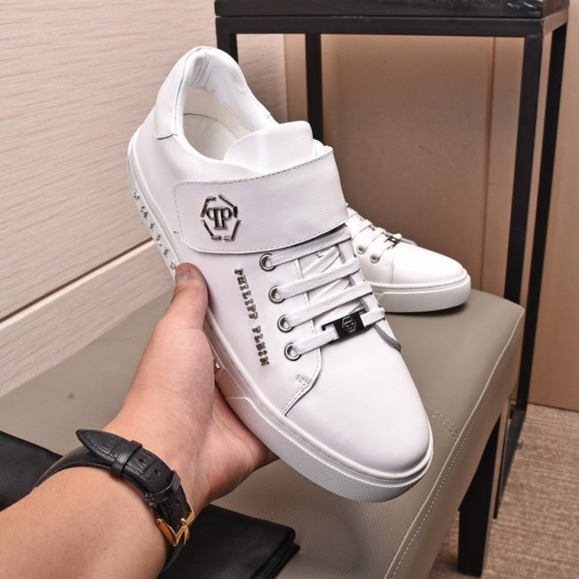 Philipp Plein Men Shoes Low Top Sneaker Fashion Design Luxury Brand Whatapp