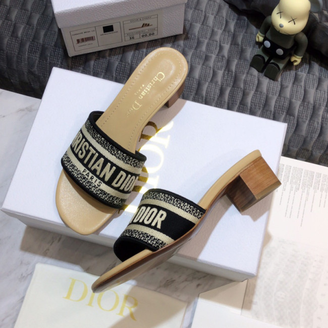 Dior Women Shoes DWAY HEELED SLIDE Embroidered Cotton Luxury Brand Womens Sandals Slippers with Original Box KCQ244ERC_S56B Whatapp