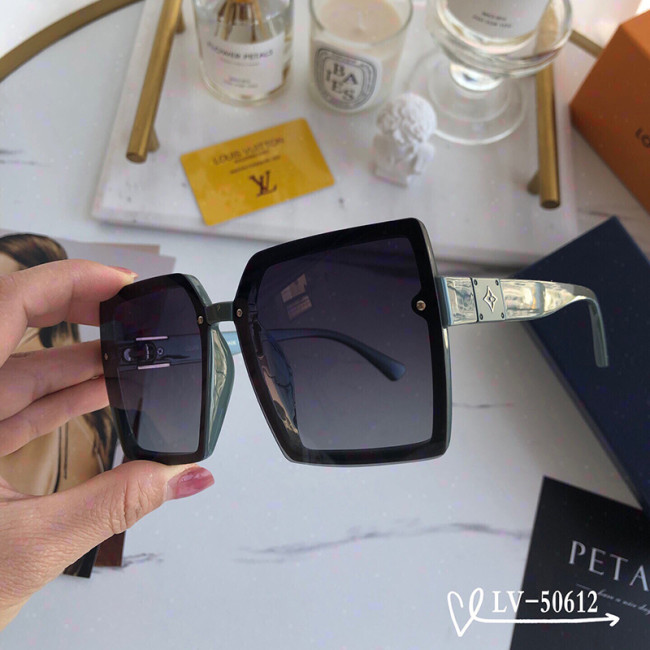 Louis Vuitton Womens Sunglasses with Origin Box 50612 Whatapp