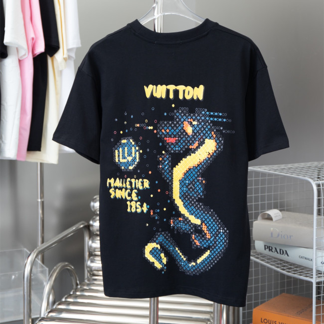 Louis Vuitton Luxury Brand Men Womens Short Sleeve T-Shirt Whatapp