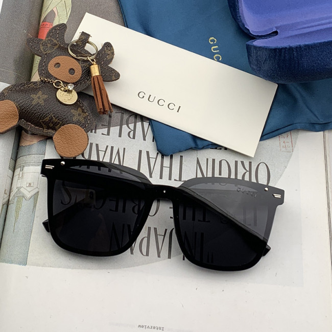 Gucci Men Womens Sunglasses with Original Box G028 Whatapp