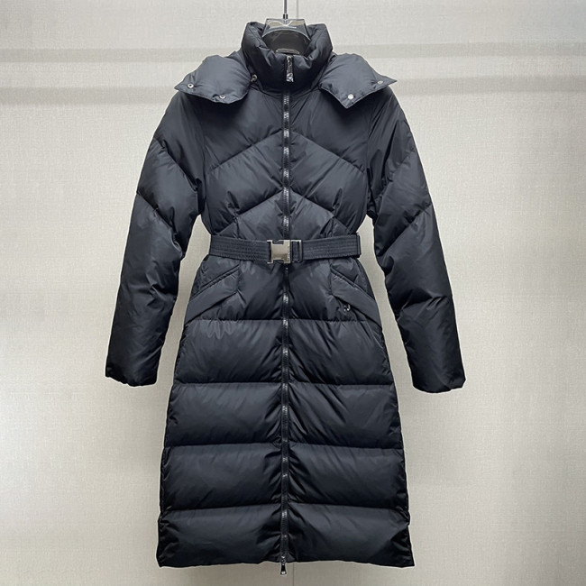 Moncler Design Womens Winter Windprood Down Jackets Keep Warm 90% White Duck Down Slim Design Whatapp