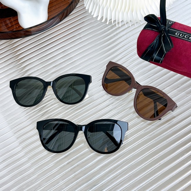 Gucci Womens Sunglasses with Original Box GG1002S Whatapp