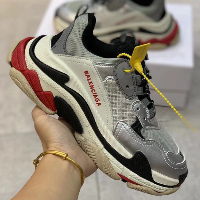 Balenciaga Womens Shoes Breathable Design Sneakers Luxury Brand Triple S Sneaker Whatapp