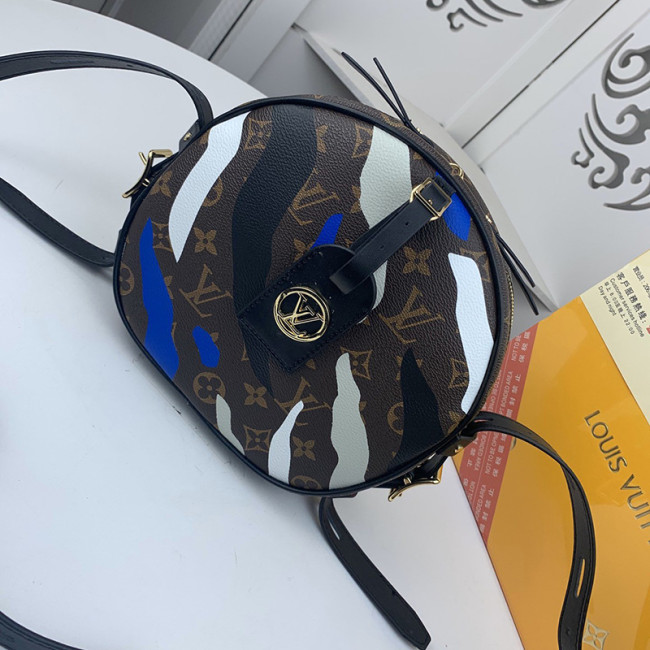 Louis Vuitton Womens Bag Crossbody Bag Whatapp