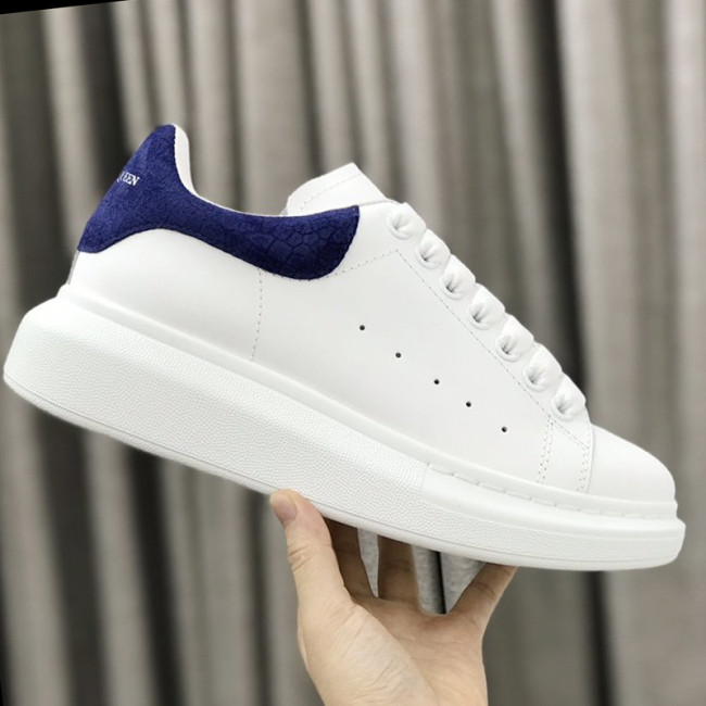 Alexander McQueen Men Shoes Fashion Design Luxury Brand Mens Men's Oversized Sneaker in White/Black with Original Box Whatapp