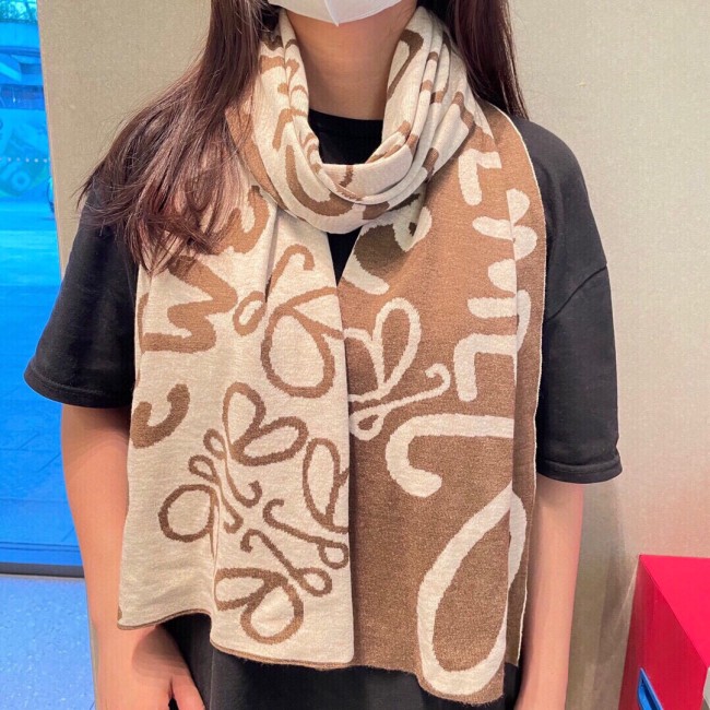 Loewe Scarves Men Womens Fashion Scarf with Original Box Whatapp