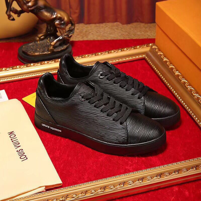 Louis Vuitton Men Shoes Sneakers Fashion Type Luxury Brand Whatapp