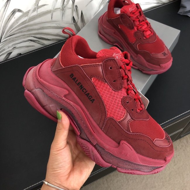 Balenciaga Mens Shoes Triple S Sneaker Whatapp