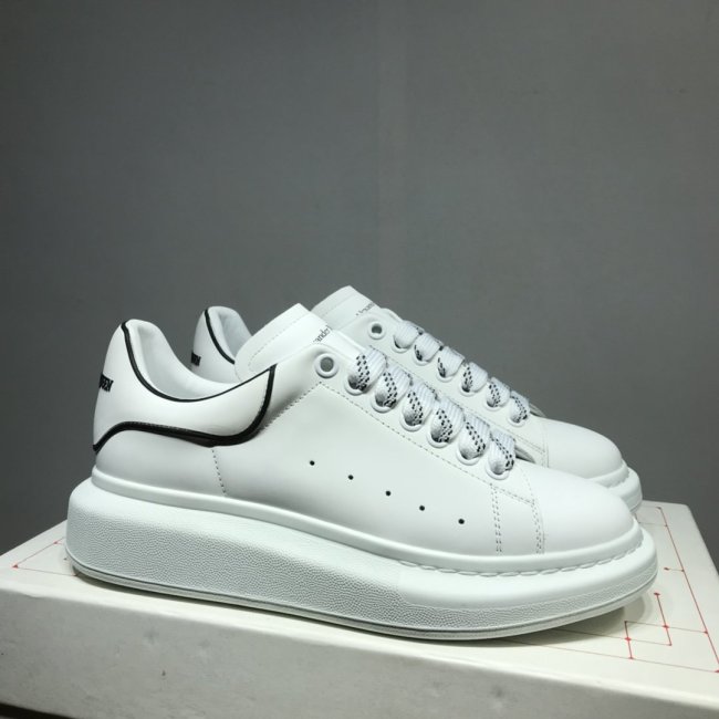 Alexander McQueen Womens Shoes Fashion Design Luxury Brand Oversized Sneaker WHITE/BLACK 621056WHXMT9074 Whatapp