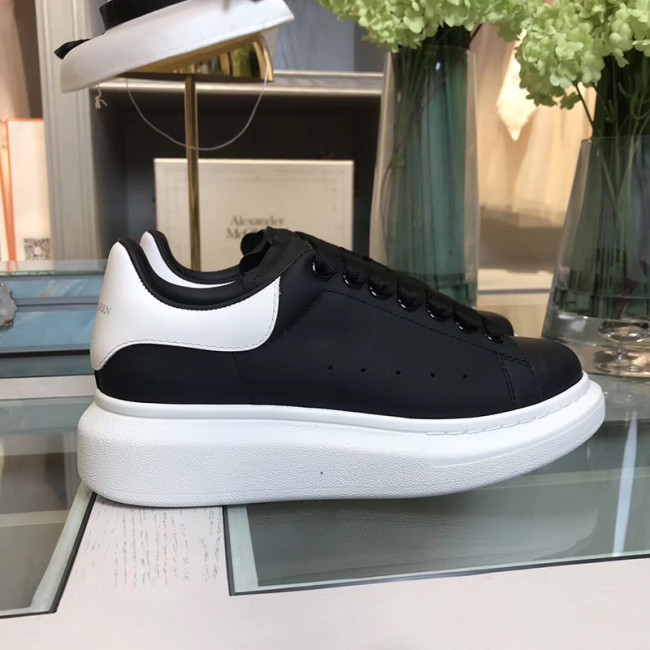 Alexander McQueen Women Shoes Luxury Sneakers Whatapp