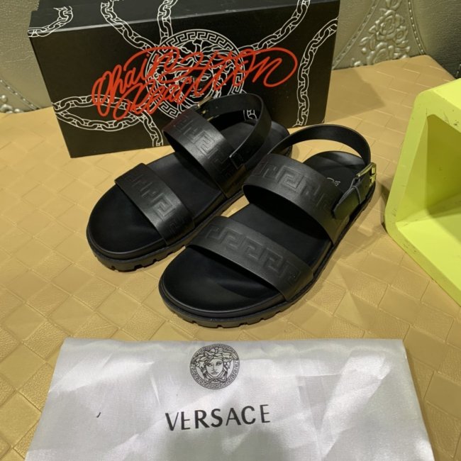 Versace Men Shoes Luxury Designer Greca Sandals Whatapp