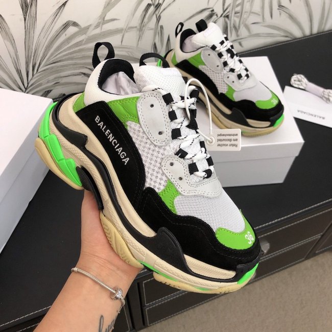 Balenciaga Womens Shoes Sneakers Luxury Brand Triple S Sneaker with Original Box Whatapp