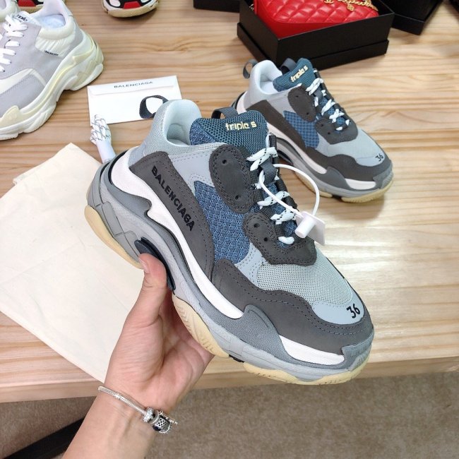 Balenciaga Mens Shoes Triple S Sneaker Whatapp