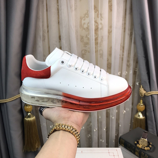 Alexander McQueen Womens Mens Shoes Fashion Sneakers Unisex Design Luxury Brand Oversized Sneaker with Box Whatapp