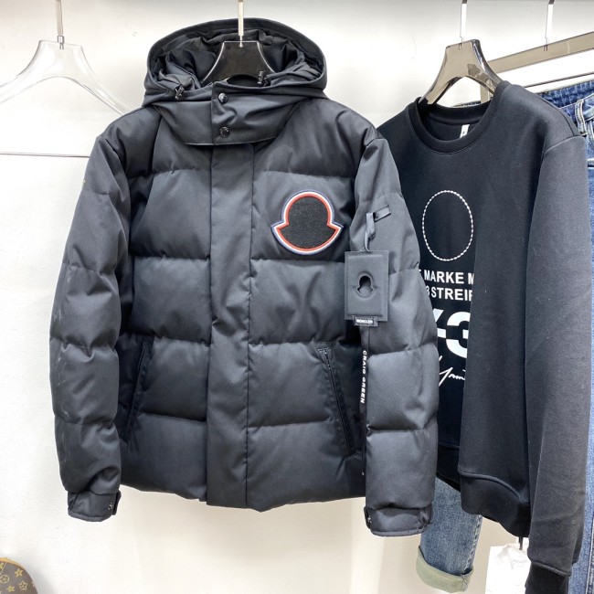 Moncler Design Mens Womens Winter Windprood Down Jackets Keep Warm 90% White Duck Down Whatapp