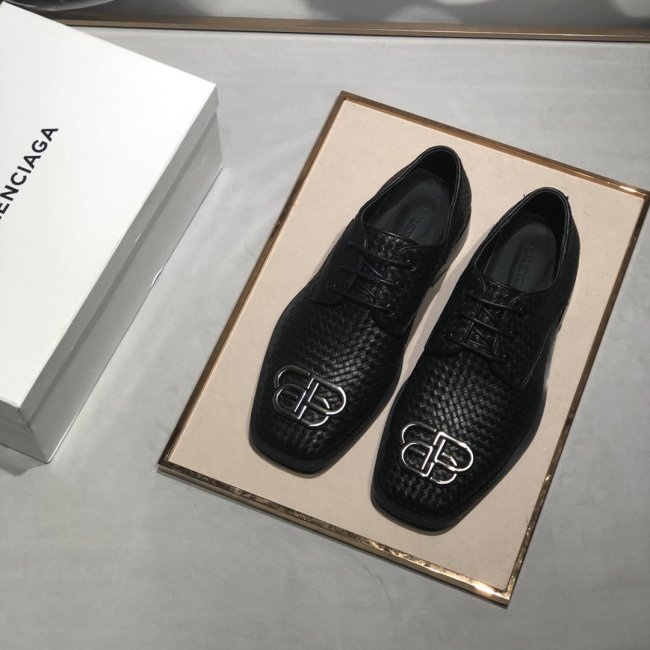 Balenciaga Men Shoes Fashion Design Luxury Brand Whatapp