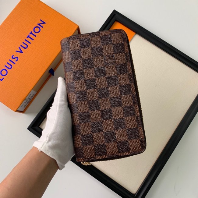 Louis Vuitton Womens Bag Wallet Whatapp