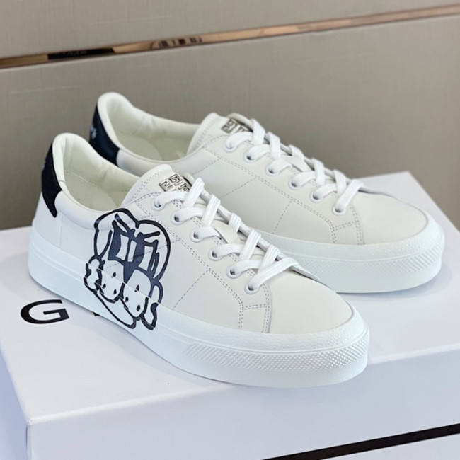 Givenchy Men Shoes Fashion Type Luxury Brand GIVENCHY SNEAKERS IN LEATHER WITH LATEX BAND with Original Box Whatapp