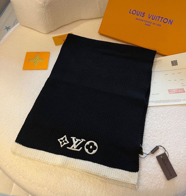 Louis Vuitton Scarves Men Womens Fashion Scarf with Original Box Whatapp