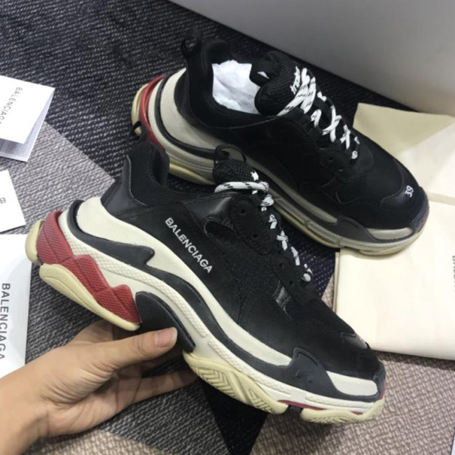 Balenciaga Women Shoes Luxury Brand Triple S Sneaker 524037W09O11000 Whatapp