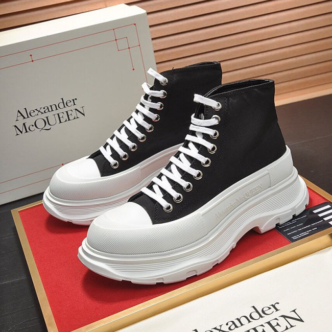 Alexander McQueen Men Shoes Fashion Design Luxury Brand Whatapp