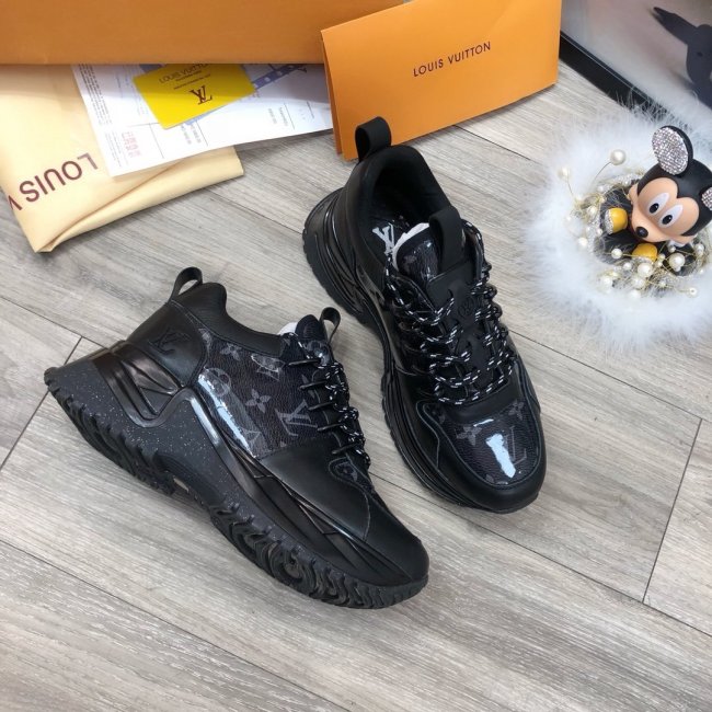 Louis Vuitton Men Shoes Fashion Sneakers Luxury Brand Mens Run Away Pulse Sneaker Casual Shoes with Original Box Whatapp