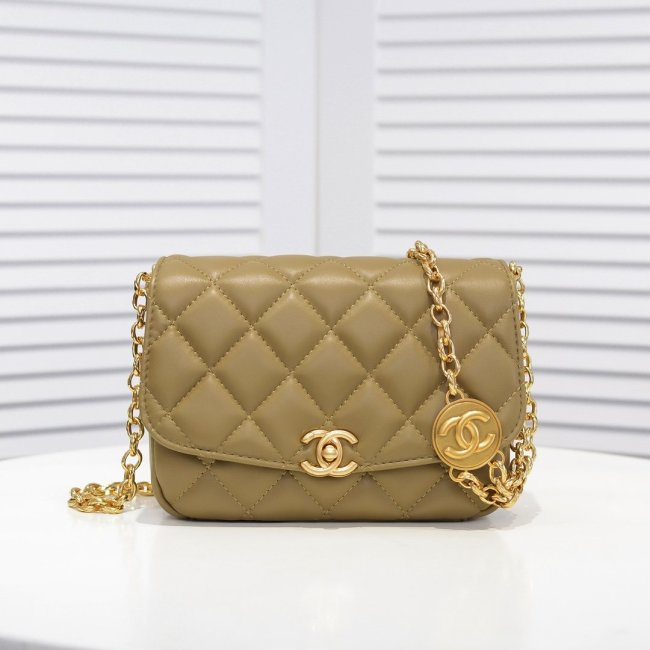 Chanel Womens Bags Flap Bag Lambskin & Gold-Tone Metal Whatapp