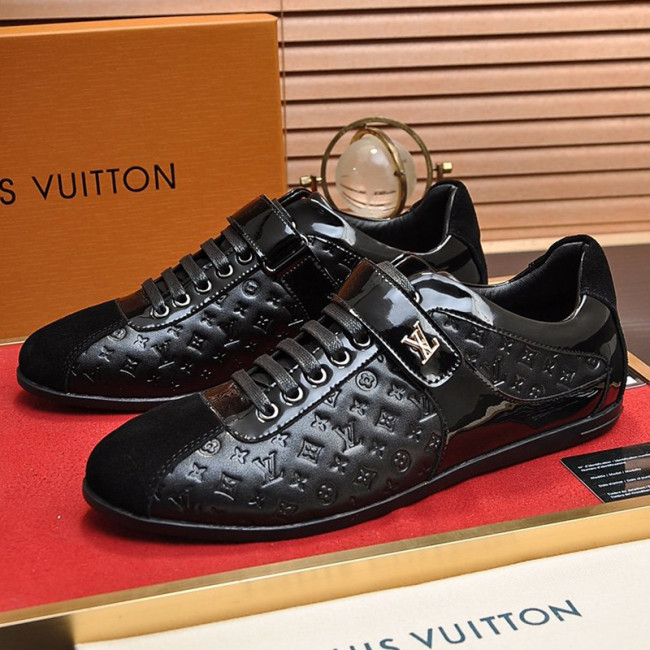 Louis Vuitton Men Shoes Fashion Sneakers Luxury Brand Mens Casual Shoes with Original Box Whatapp