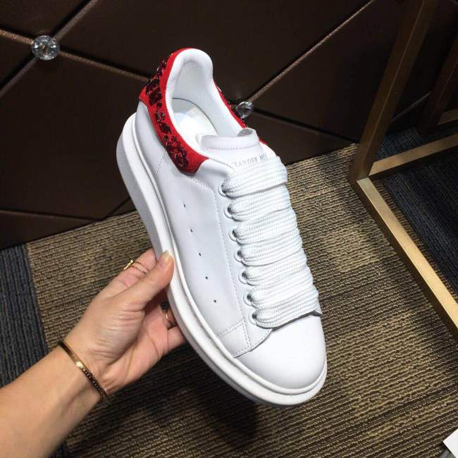 Alexander McQueen Women Shoes Fashion Design Luxury Brand Oversized Sneaker with Original Box Whatapp