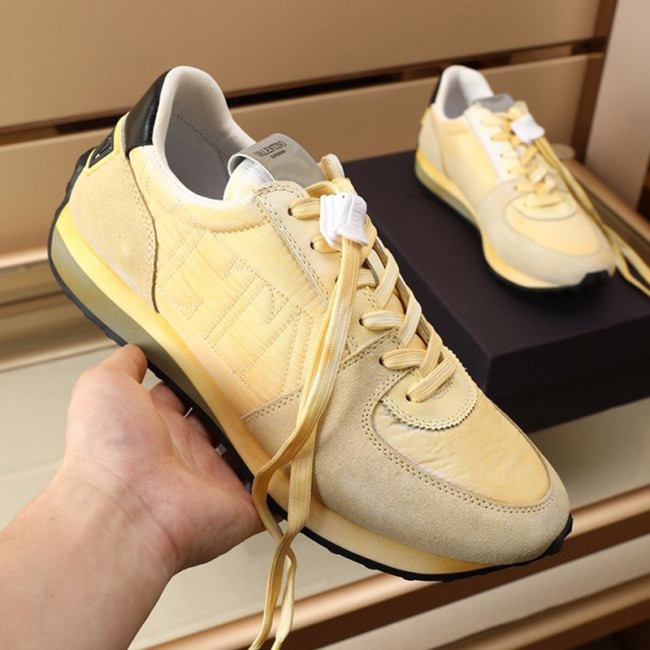 Valentino Men Shoes Fashion Design Luxury Brand Breathable Sneakers with Original Box Whatapp