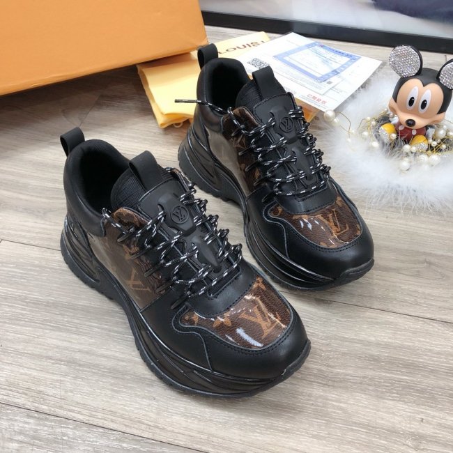 Louis Vuitton Men Shoes Fashion Sneakers Luxury Brand Mens Run Away Pulse Sneaker Casual Shoes with Original Box Whatapp