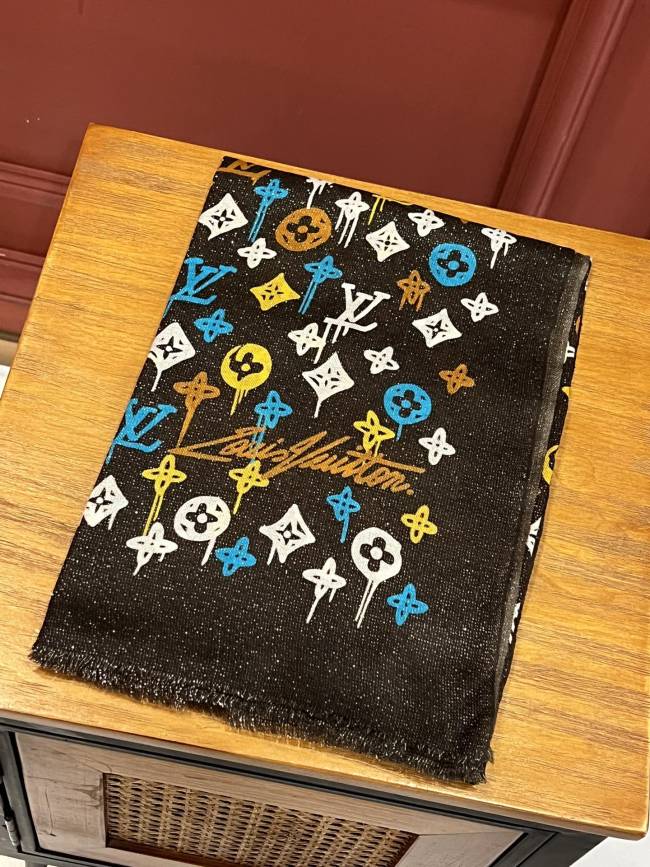 Louis Vuitton Scarves Men Womens Fashion Scarf with Original Box Whatapp