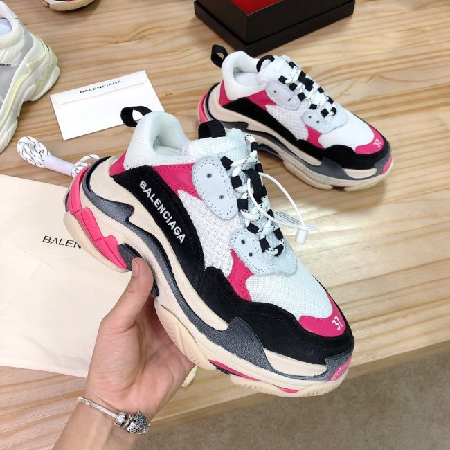 Balenciaga Womens Shoes Breathable Design Sneakers Luxury Brand Triple S Sneaker Whatapp