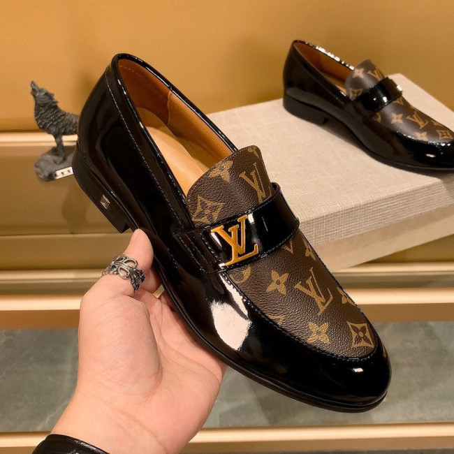 Louis Vuitton Men Shoes Business Luxury Brand LV Dress Shoes with Original Box Whatapp