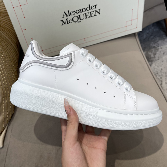 Alexander McQueen Women Shoes Sneakers Fashion Design Luxury Brand with Original Box Whatapp