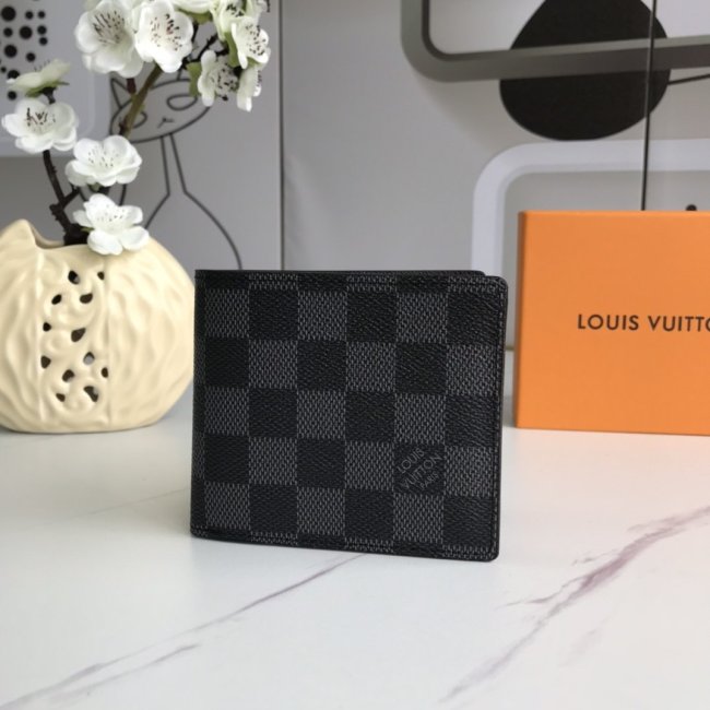 Louis Vuitton Men Bag Wallet Whatapp