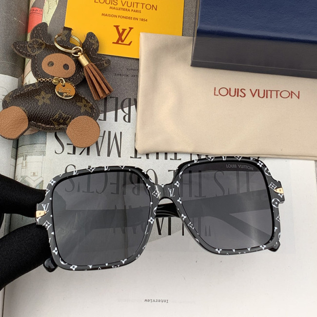 Louis Vuitton Womens Sunglasses with Origin Box L2122 Whatapp