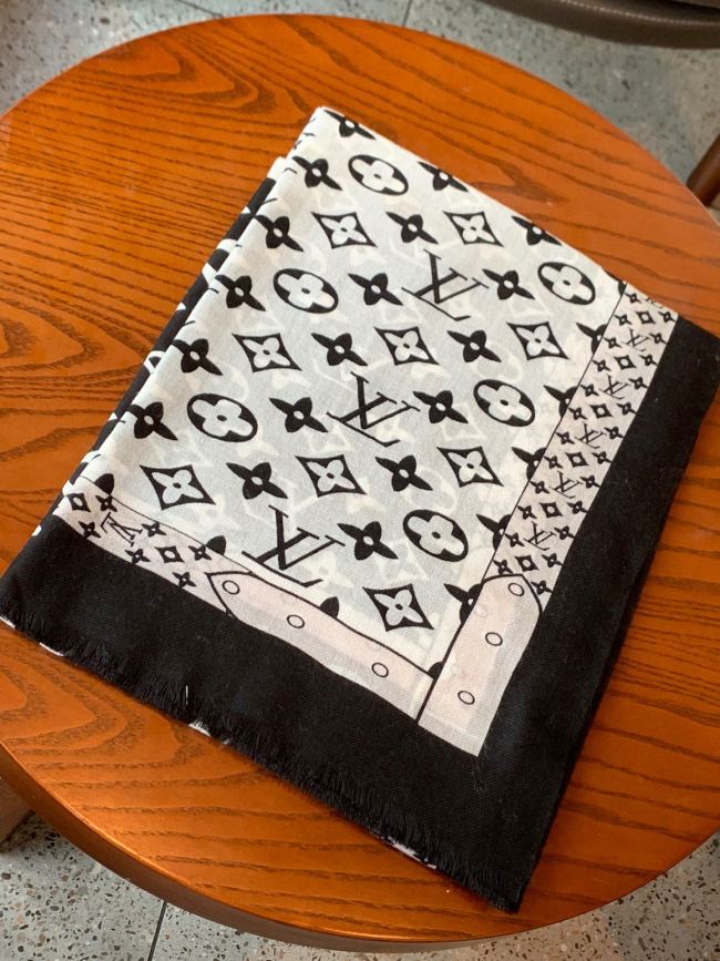 Louis Vuitton Scarves Men Womens Fashion Scarf with Original Box Whatapp