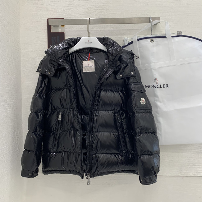 Moncler Womens Down Jacket Womens Coats Luxury Brand Fashion Design Whatapp